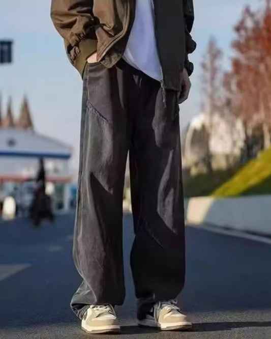 Allan - Trendy Relaxed Black Jeans for Men